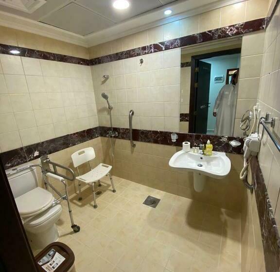 חדר סטנדרט לארבעה, Rabwat Al Safwah Golden