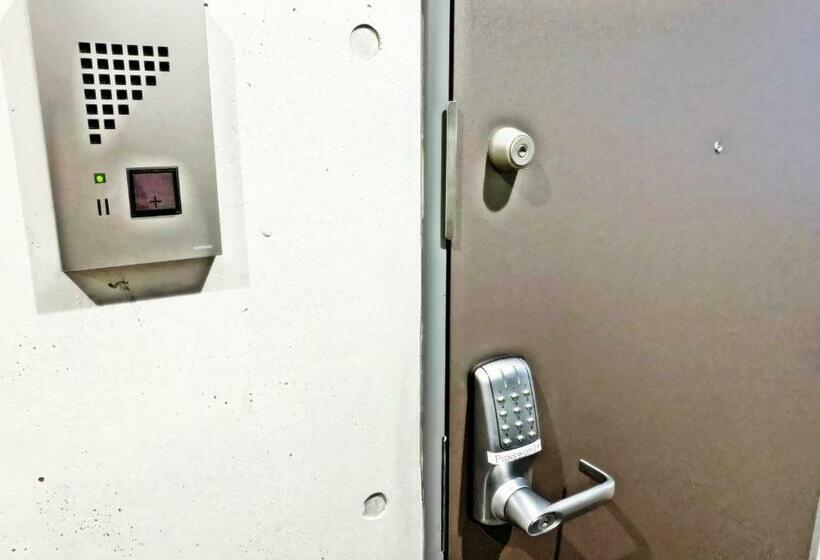 スタンダードトリプルルーム, Salon Shibuya