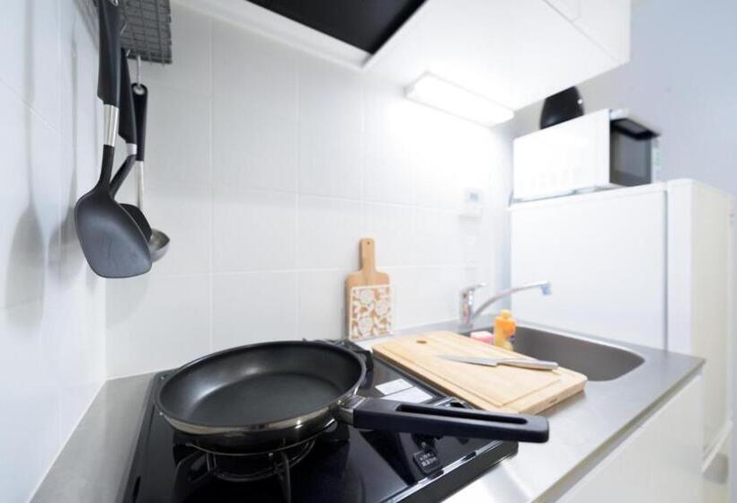 スタンダードトリプルルーム, Salon Shibuya