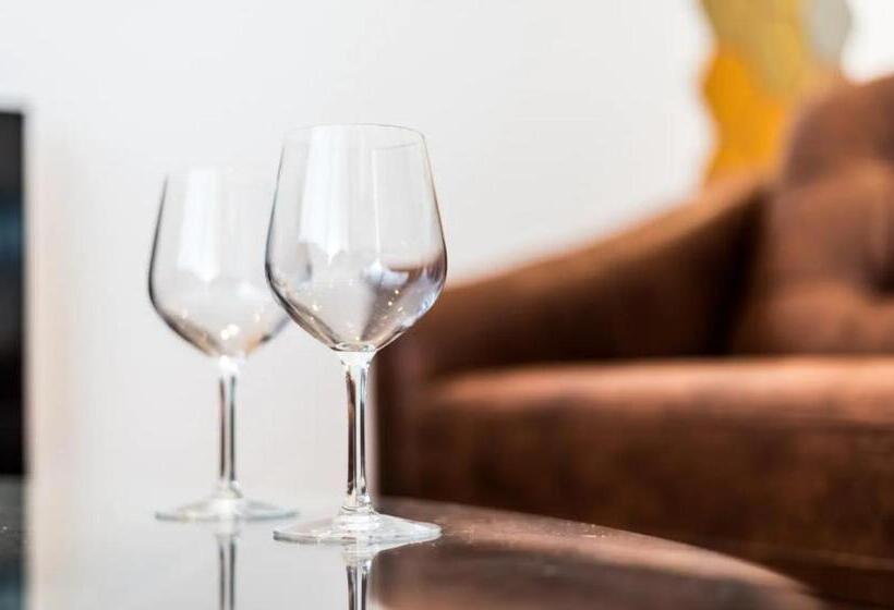 スタンダード４人部屋, Salon Shibuya