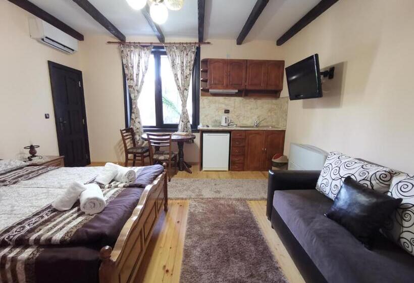 コンフォートトリプルルーム, възрожденски комплекс чардакъ сопот