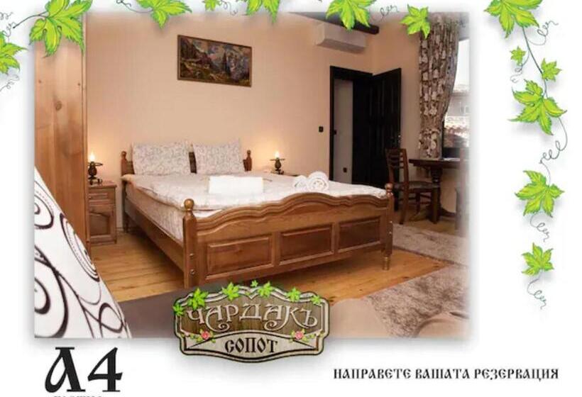 コンフォートトリプルルーム, възрожденски комплекс чардакъ сопот