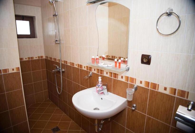 スタンダード4人部屋, възрожденски комплекс чардакъ сопот