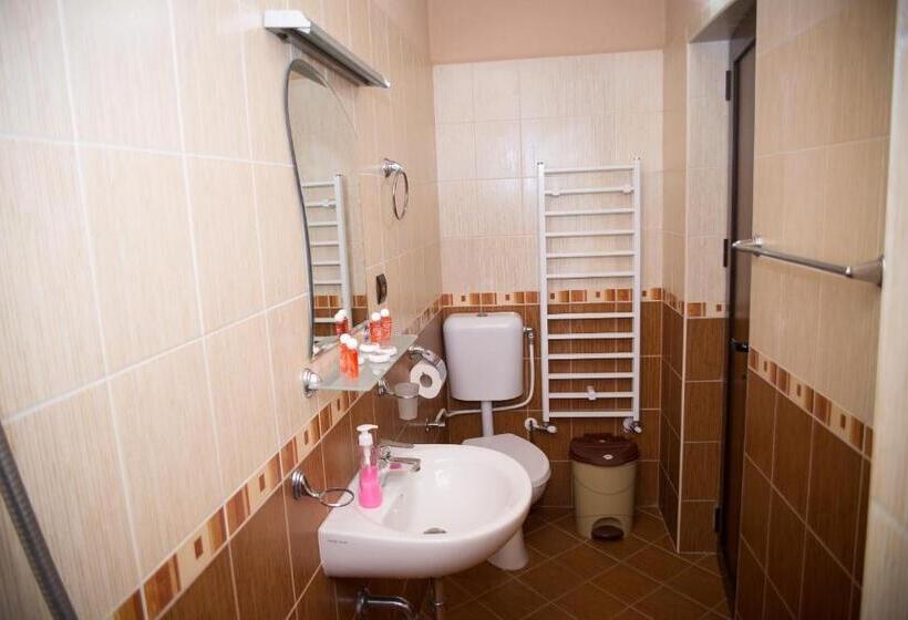 スタンダード4人部屋, възрожденски комплекс чардакъ сопот