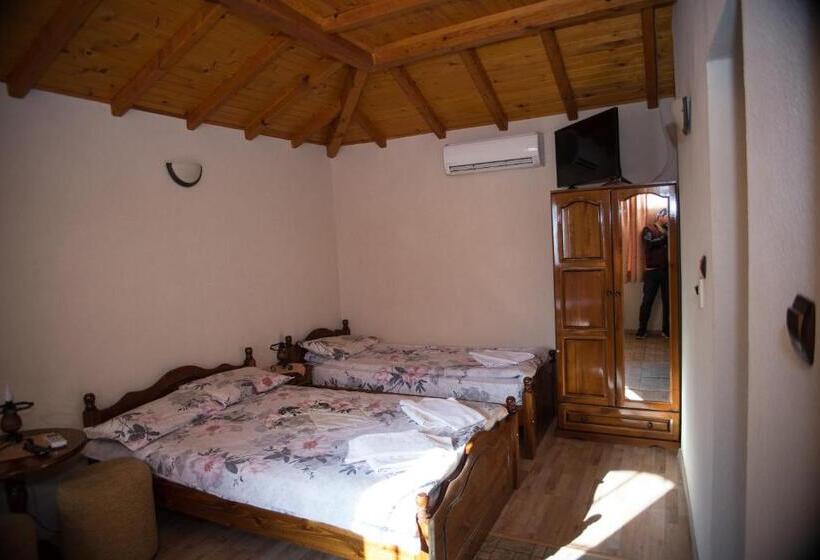 スタンダード4人部屋, възрожденски комплекс чардакъ сопот