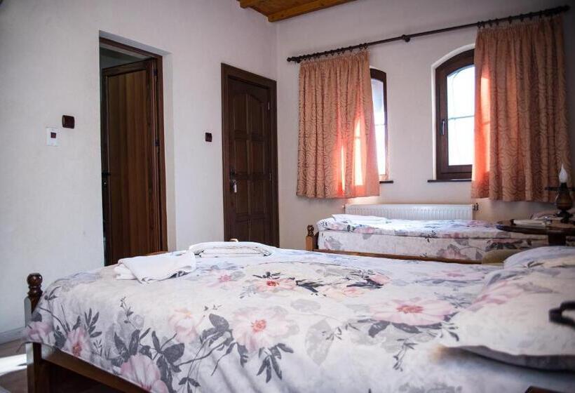 スタンダード4人部屋, възрожденски комплекс чардакъ сопот