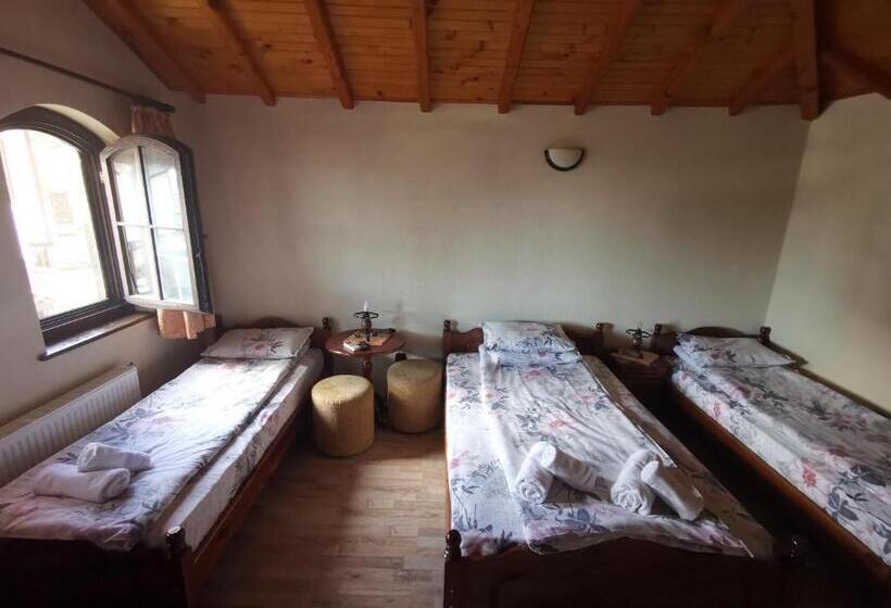 スタンダード4人部屋, възрожденски комплекс чардакъ сопот