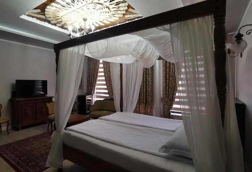 キングサイズベッドのデラックスルーム, възрожденски комплекс чардакъ сопот