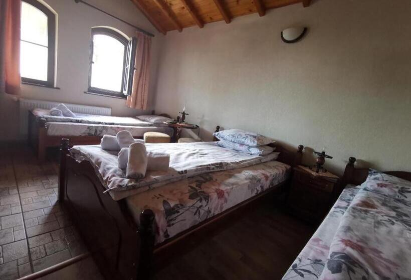 スタンダード4人部屋, възрожденски комплекс чардакъ сопот