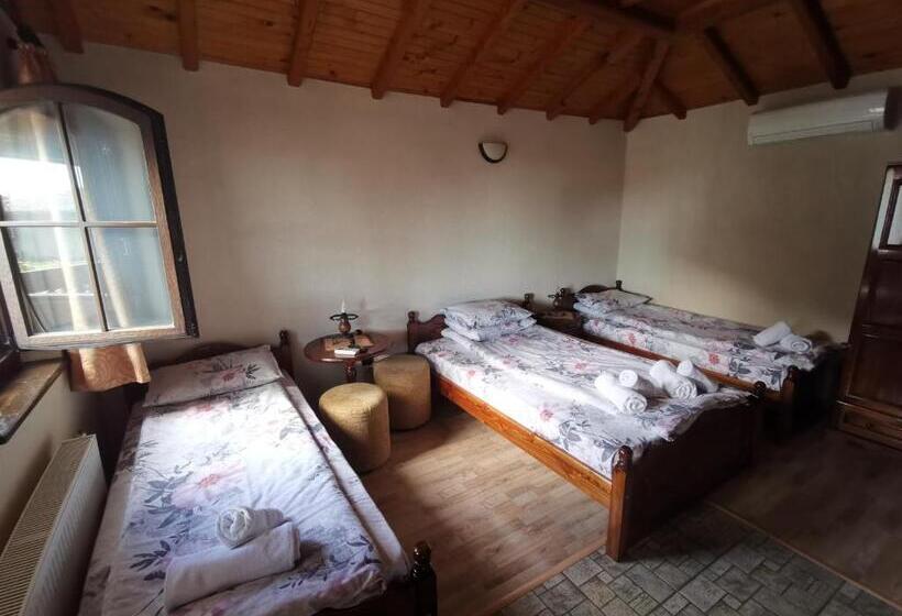 スタンダード4人部屋, възрожденски комплекс чардакъ сопот