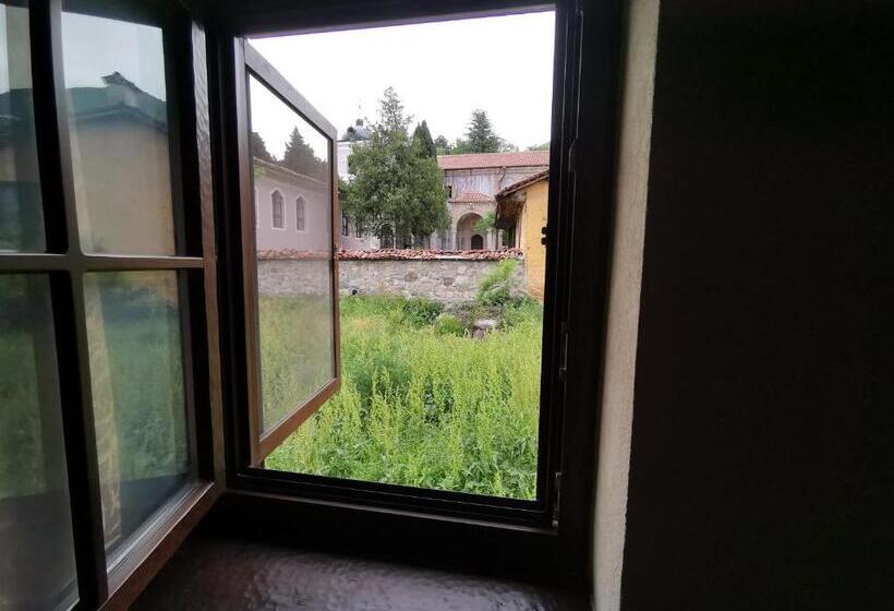 スタンダードルーム, възрожденски комплекс чардакъ сопот