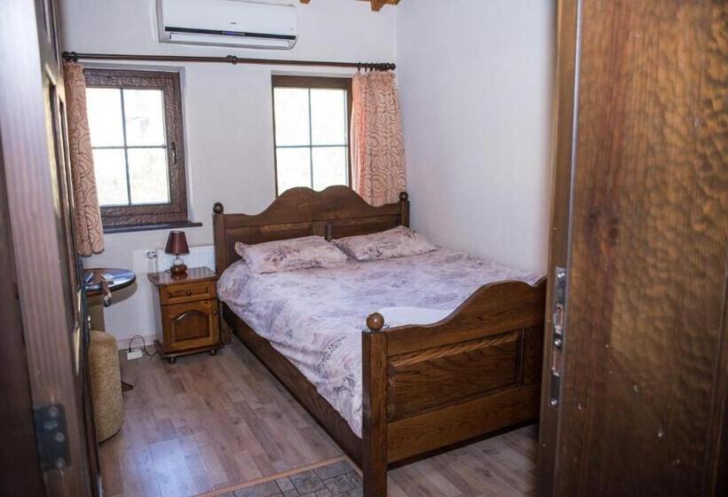 スタンダードルーム, възрожденски комплекс чардакъ сопот