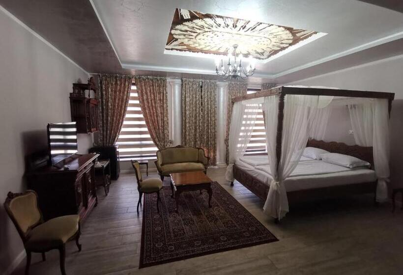 キングサイズベッドのデラックスルーム, възрожденски комплекс чардакъ сопот