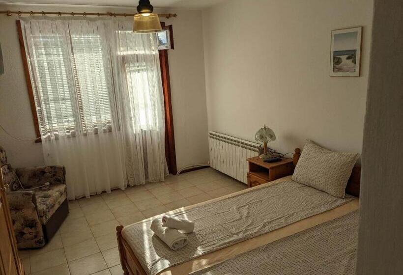 标准三人间, цвета