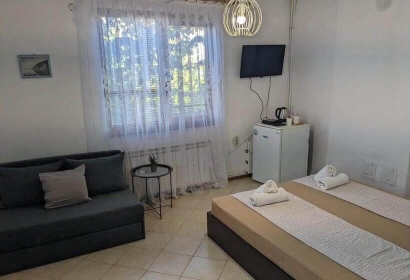 스탠다드 트리플 발코니 룸, цвета