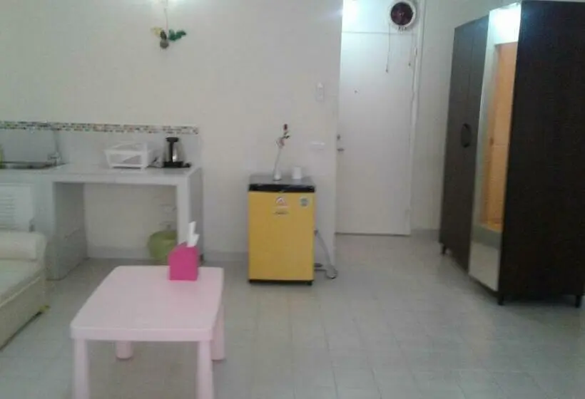 Perhehuone, Room In Apartment   Asia Don Mueang Bangkok Condominium