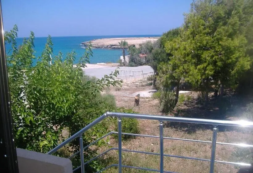 オーシャンビューデラックスルームバルコニー付き, Theresa Hotel At Karpaz Peninsula