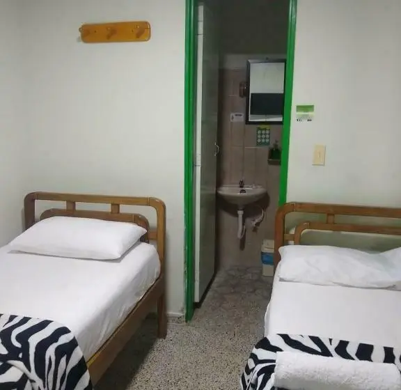 اتاق استاندارد سه نفره, Casa Verde Guatapé