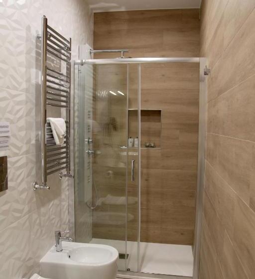 اتاق سوپریور, Royal Dreams