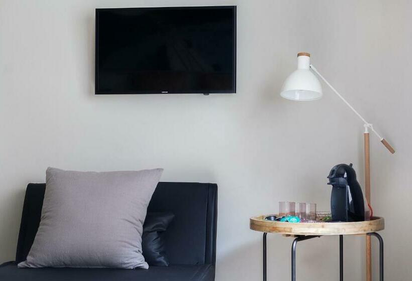 اتاق استاندارد, Sitgesnextdoor