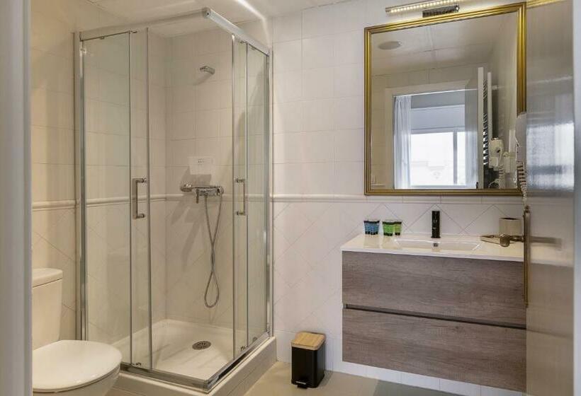 اتاق استاندارد, Sitgesnextdoor