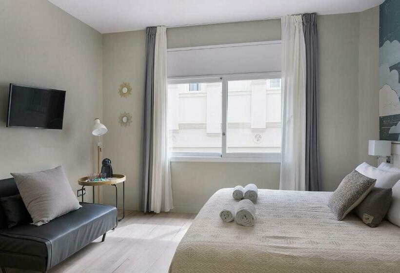 Номер Стандарт, Sitgesnextdoor