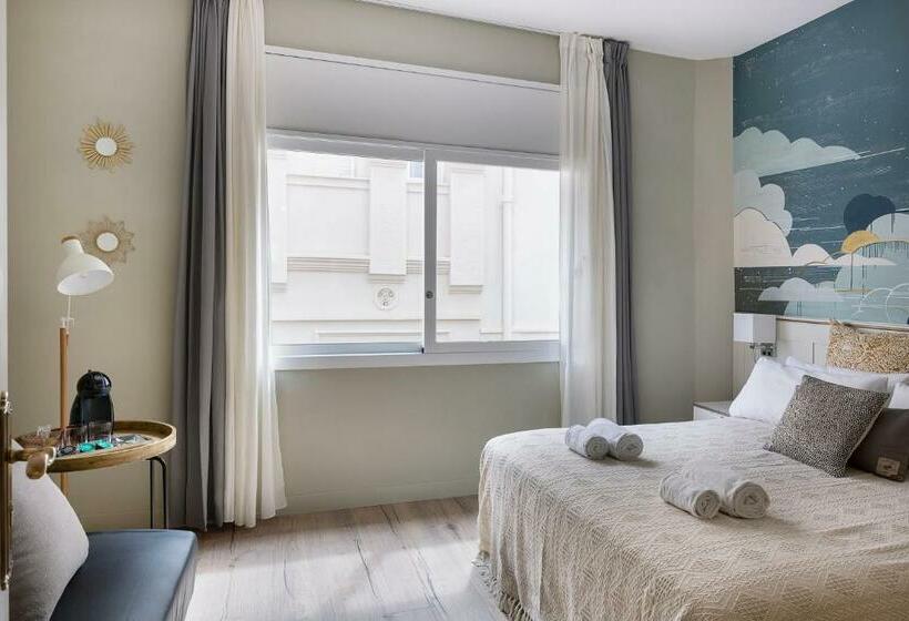 اتاق استاندارد, Sitgesnextdoor