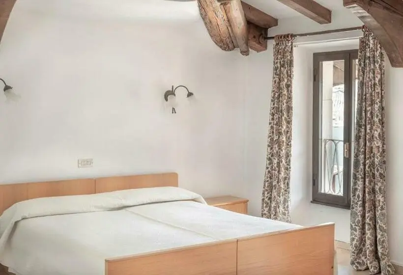 Standard-huone Järvinäkymä, Albergo Bellavista