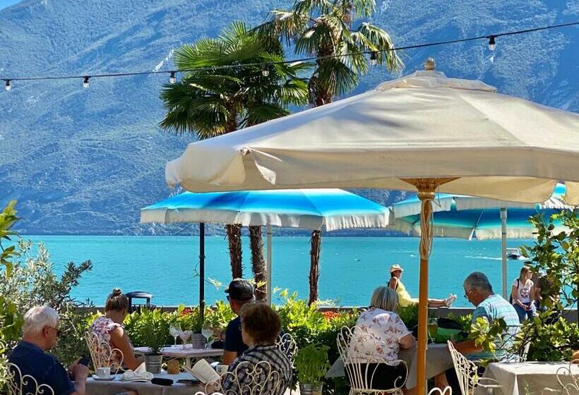 レイクビュースタンダードルーム, Albergo Bellavista