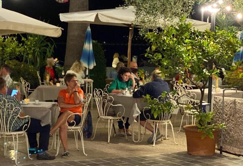 湖の見えるジュニアスイート, Albergo Bellavista