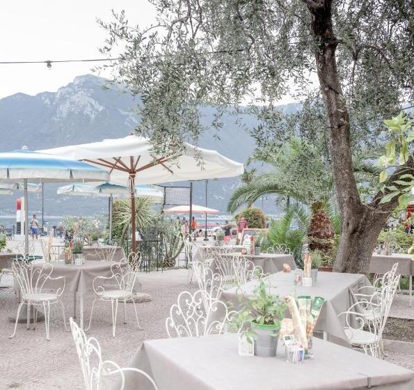 湖の見えるジュニアスイート, Albergo Bellavista