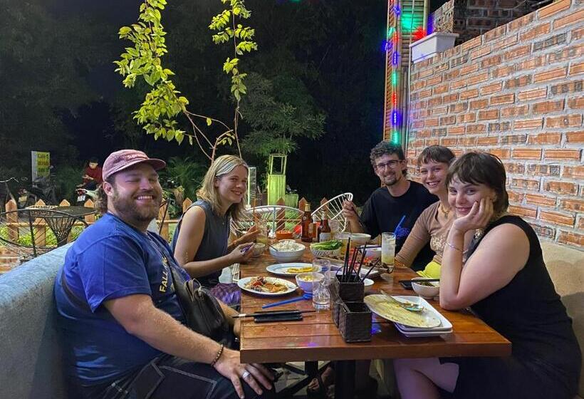 Bungalow Familiar, Trang An Moon Garden Homestay