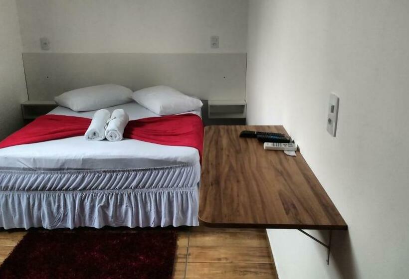 家庭间, Pousada Dona Quiteria