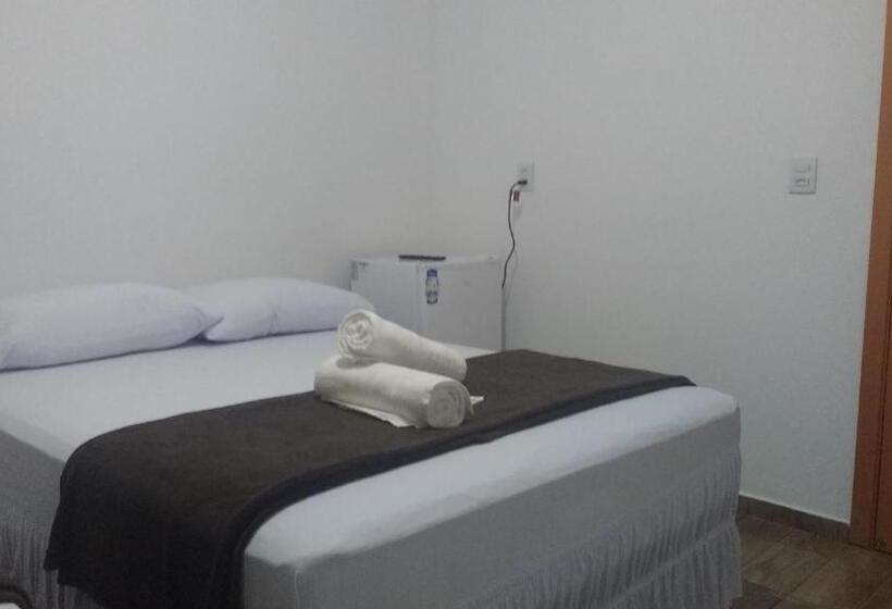 标准三人间, Pousada Dona Quiteria