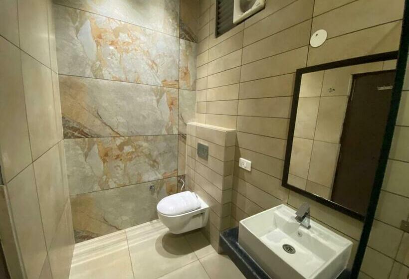 Quarto standard, The Retro Regency