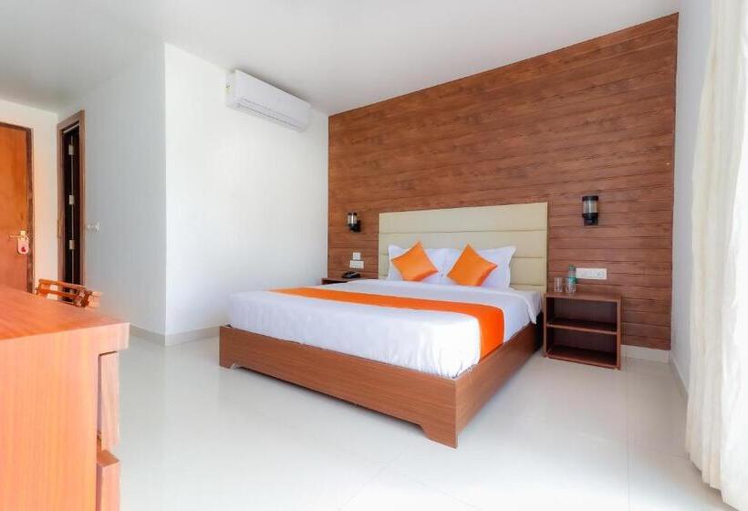 プールの見えるエクゼクティブルーム, Miranda Beach Resort Baga