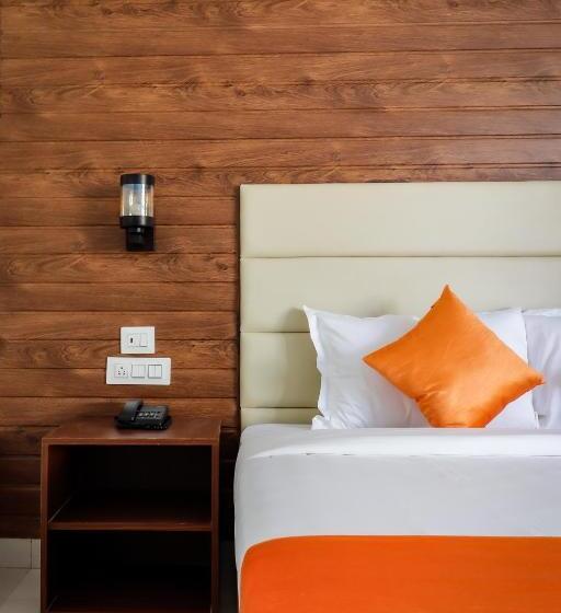 プールの見えるエクゼクティブルーム, Miranda Beach Resort Baga