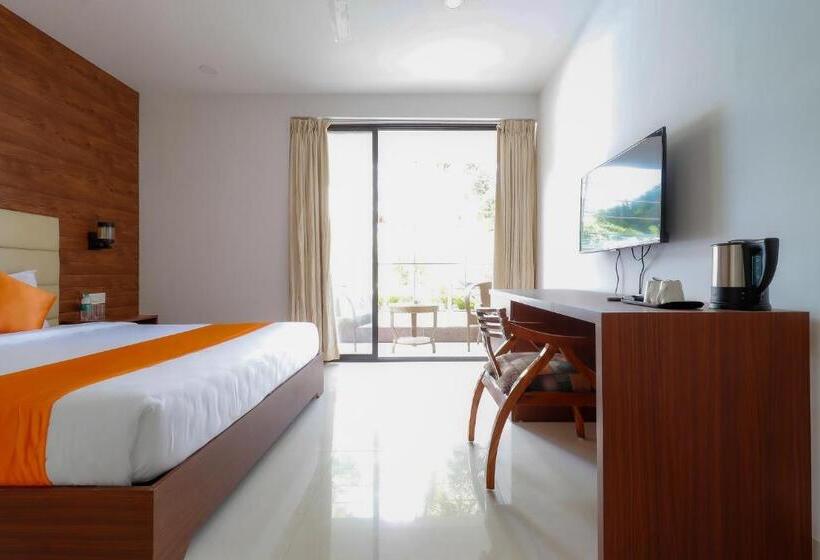 プールの見えるエクゼクティブルーム, Miranda Beach Resort Baga