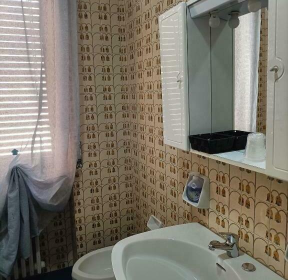 اتاق استاندارد, Guesthouse127