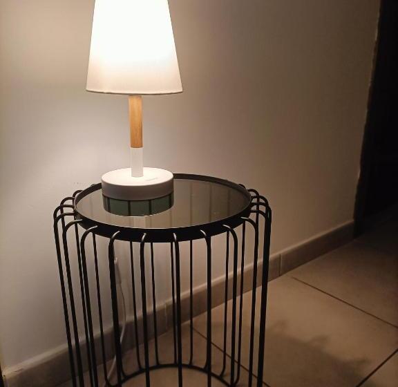 اتاق استاندارد یک نفره, Guesthouse127