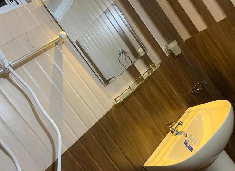 غرفة عائلية, Marcelin Family Villa