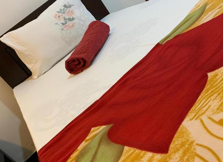 غرفة عائلية, Marcelin Family Villa