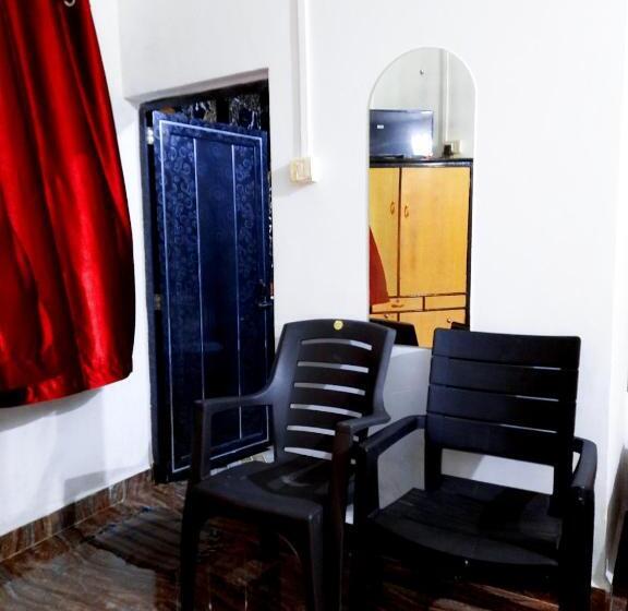 غرفة ديلوكس مزودة بشرفة, Om Sai Guest House