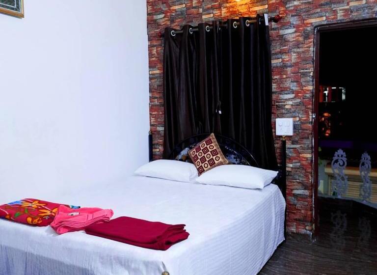 غرفة ديلوكس, Om Sai Guest House