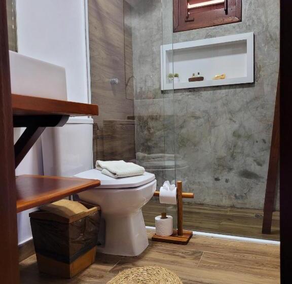 Chambre Basic, Villa Valencia