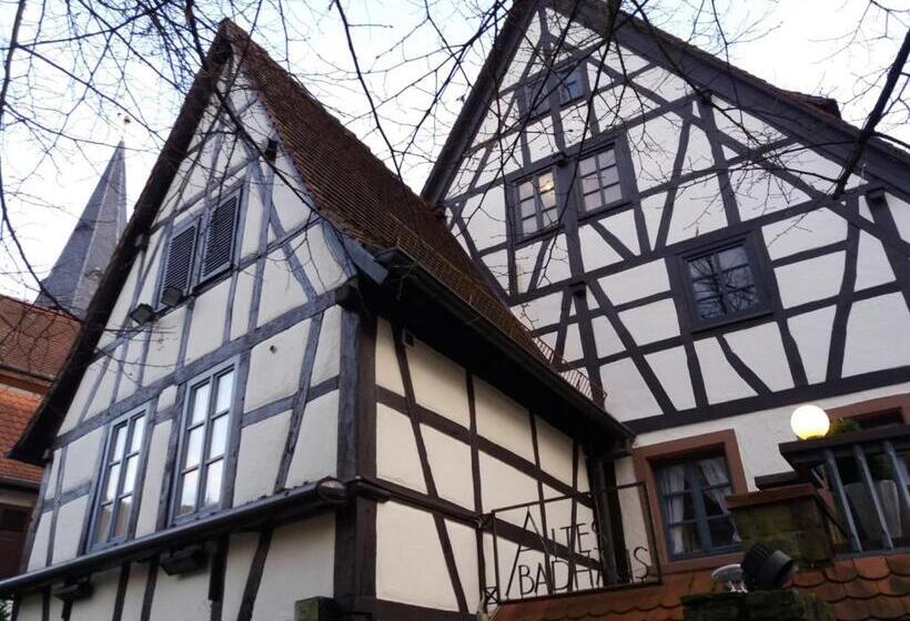 ２ベッドルームアパートメント, Robinson Crusoe