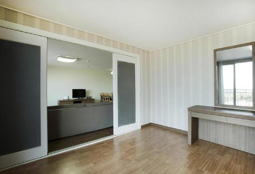 Семейный Номер, Seorak I Park Condo