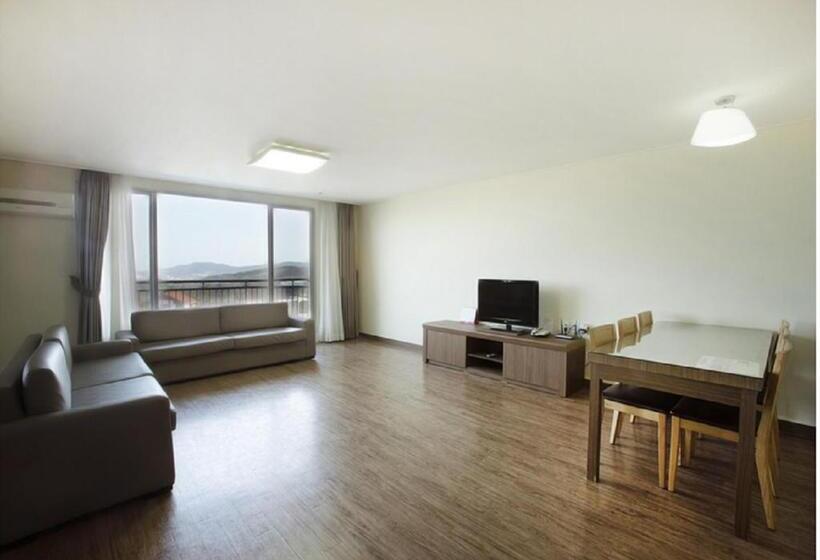 家庭间, Seorak I Park Condo