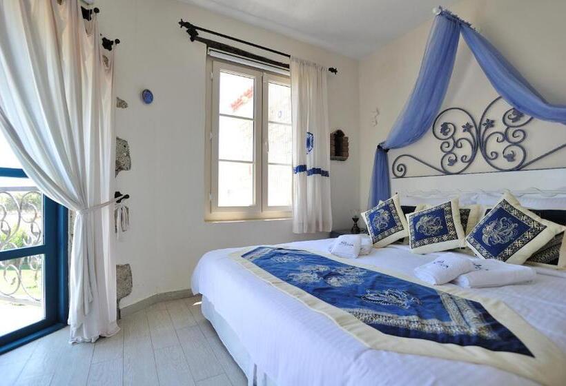 Номер Deluxe с Балконом, Alaçatı Sultan Konak Butik Otel ℳℛ Luxury Concept