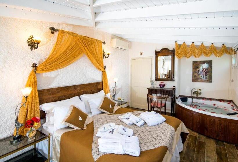 Suite z Hydromasażem, Alaçatı Sultan Konak Butik Otel ℳℛ Luxury Concept